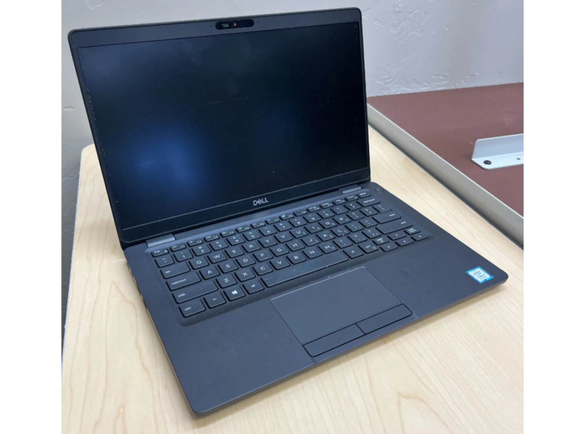 dell latitude 5300 top view